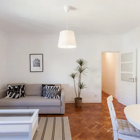 Flh Sete Rios Homey Apartment Lisbon
